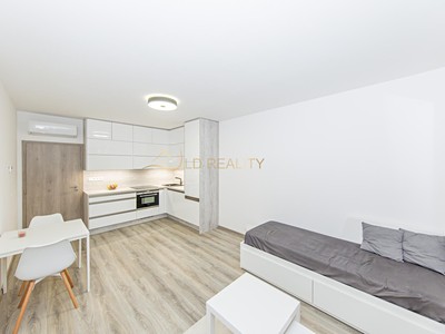 Pronájem bytu 1+kk 32 m²