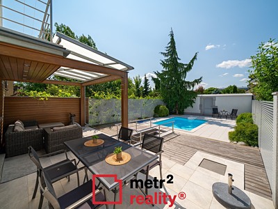 Prodej  rodinného domu 350 m², pozemek 261 m²