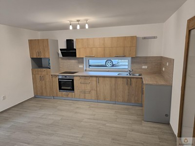 Pronájem bytu 3+kk 79 m² (Jednopodlažní)