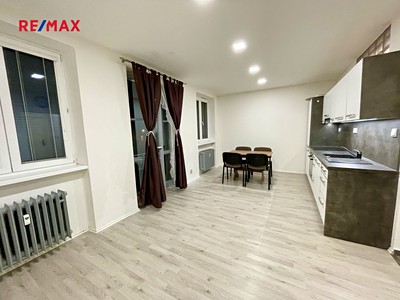 Pronájem bytu 1+kk 36 m²