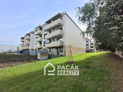 Pronájem bytu 1+kk 32 m²