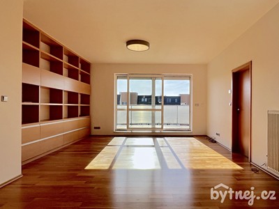 Pronájem bytu 2+kk 74 m²