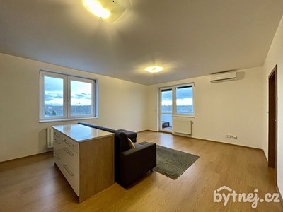 Pronájem bytu 3+kk 67 m²