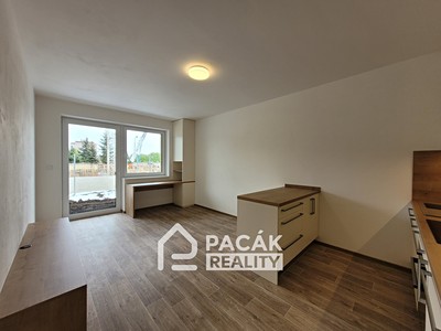 Pronájem bytu 1+kk 32 m²