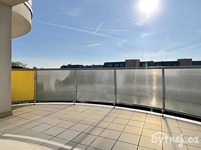 Pronájem bytu 2+kk 74 m²