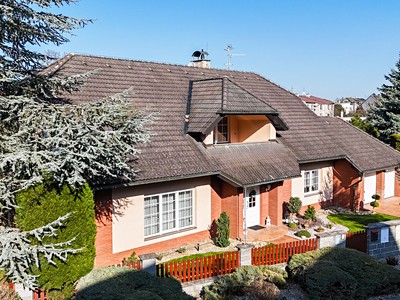Prodej  rodinného domu 269 m², pozemek 939 m²