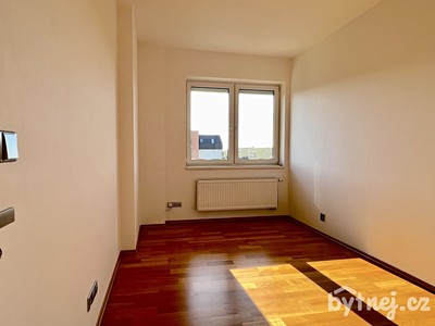 Pronájem bytu 2+kk 74 m²