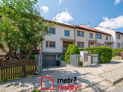 Prodej  rodinného domu 350 m², pozemek 261 m²