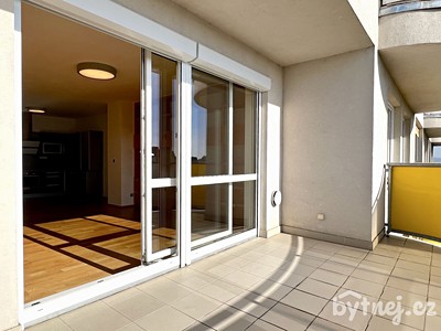 Pronájem bytu 2+kk 74 m²