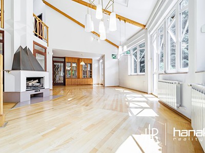 Prodej  rodinného domu 288 m², pozemek 839 m²