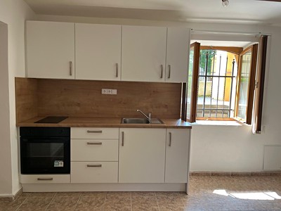 Pronájem bytu 1+kk 29 m² (Jednopodlažní)
