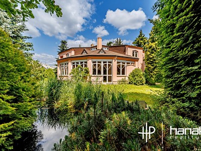 Prodej  rodinného domu 288 m², pozemek 839 m²