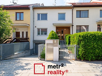 Prodej  rodinného domu 350 m², pozemek 261 m²