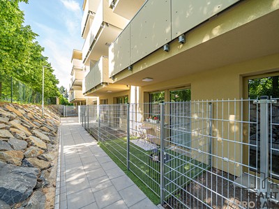 Pronájem bytu 1+kk 32 m²