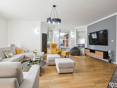 Prodej  rodinného domu 269 m², pozemek 939 m²